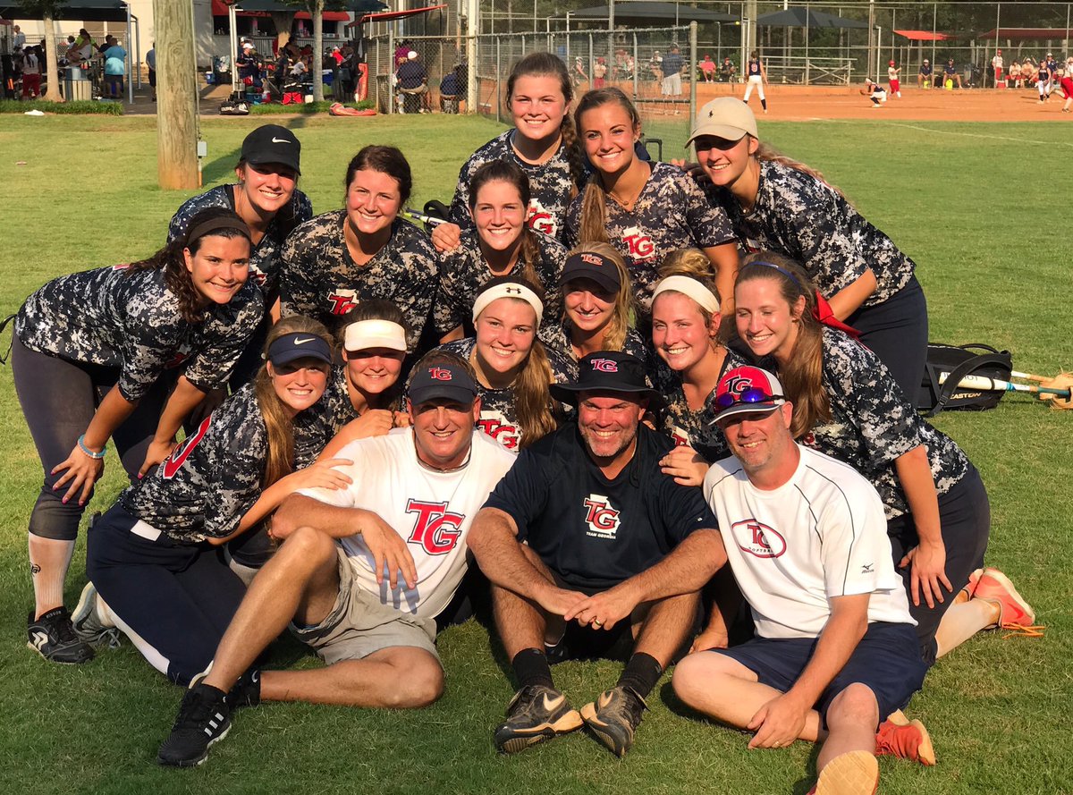 TeamGASoftball's tweet photo. Tonight was a special night as the last of the Pack makes it official!!  A unique,  bittersweet  &amp; proud feeiling as they move on to College...Some have begun their college careers &amp; others have made it official!!
#ProudCoach #NextLevel https://t.co/J2K606aZL4