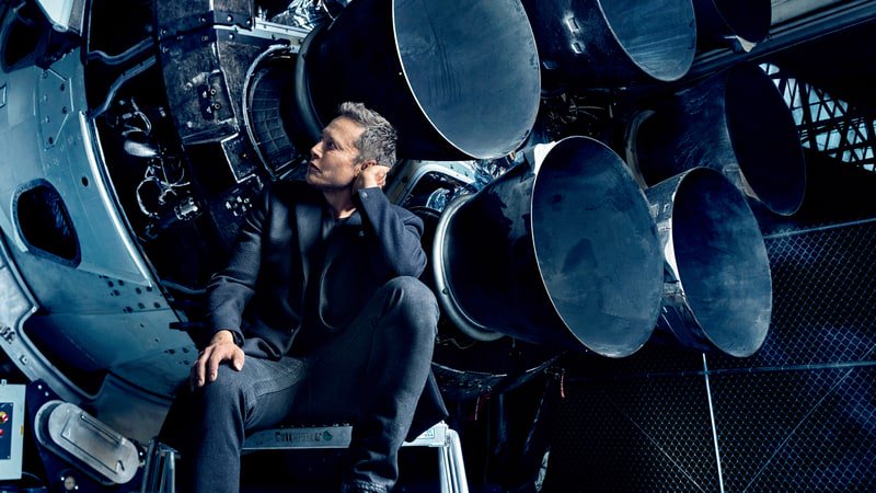 RollingStone's tweet photo. Inside Elon Musk's world-changing plans to inhabit outer space, reinvent cars and hopefully find love along the way https://t.co/rfprXIJ39E https://t.co/r8t5J4q1xv