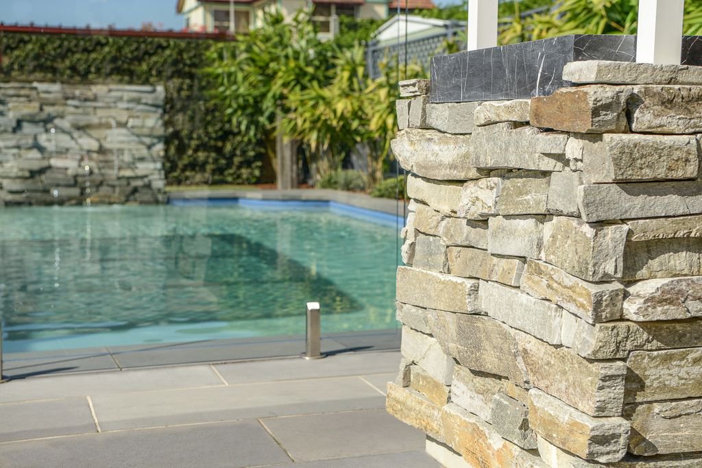 StylishGardens's tweet photo. Stone &amp; water. A natural combination. #swimmingpool #verticalgarden #Concord https://t.co/WwItciauzc