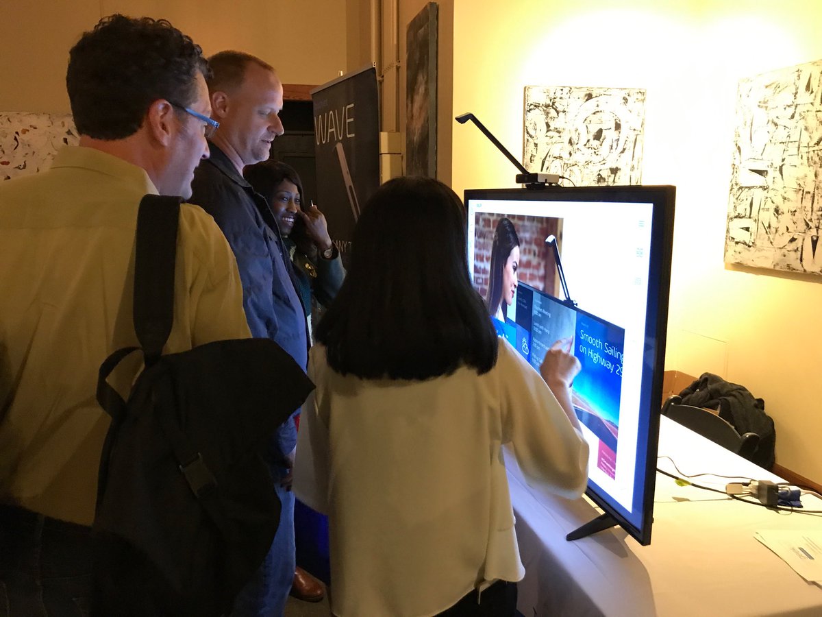 Bink_Giggles's tweet photo. #getgeekedSF #touchjet https://t.co/Qb3FUYivir