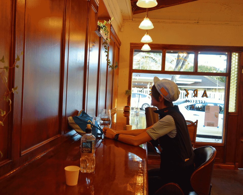12100712_012270's tweet photo. ハワイに来たらいつも行くカフェに来ましたよー。
ここのプーアールジンジャーおいしいのです。#arscafe https://t.co/bEfWBU7DP4