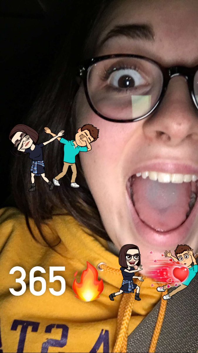 jktray_lor's tweet photo. HAPPY ONE YEAR TO THE ONLY STREAK I HAVE'NT LOST @olliviaah https://t.co/GVe0roIGKD