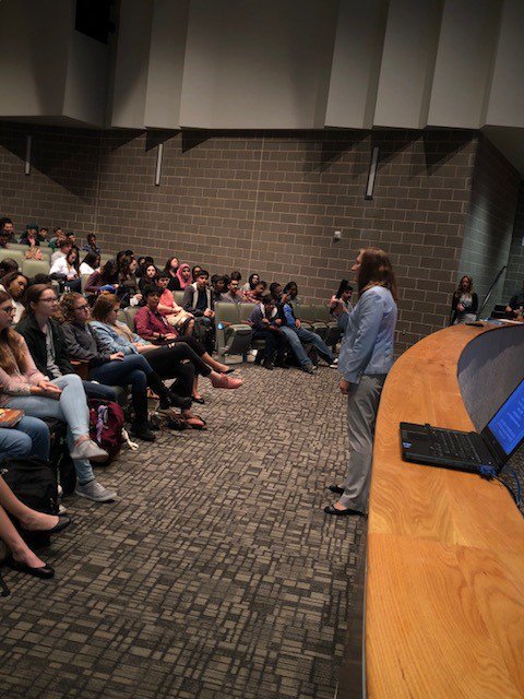 RHSFriscoBoard's tweet photo. Frisco Education Foundation @RHSFrisco talking to Sr's about 2018 Scholarships | Apply here: https://t.co/1JmFXfbPE6 … #PrincipalLeCocq #KimColon & @FriscoEF @OrtegaPRealtor #GenevaPolster #TerriWest #HighSchoolSeniors @pdaburns https://t.co/QDXdPddPRQ