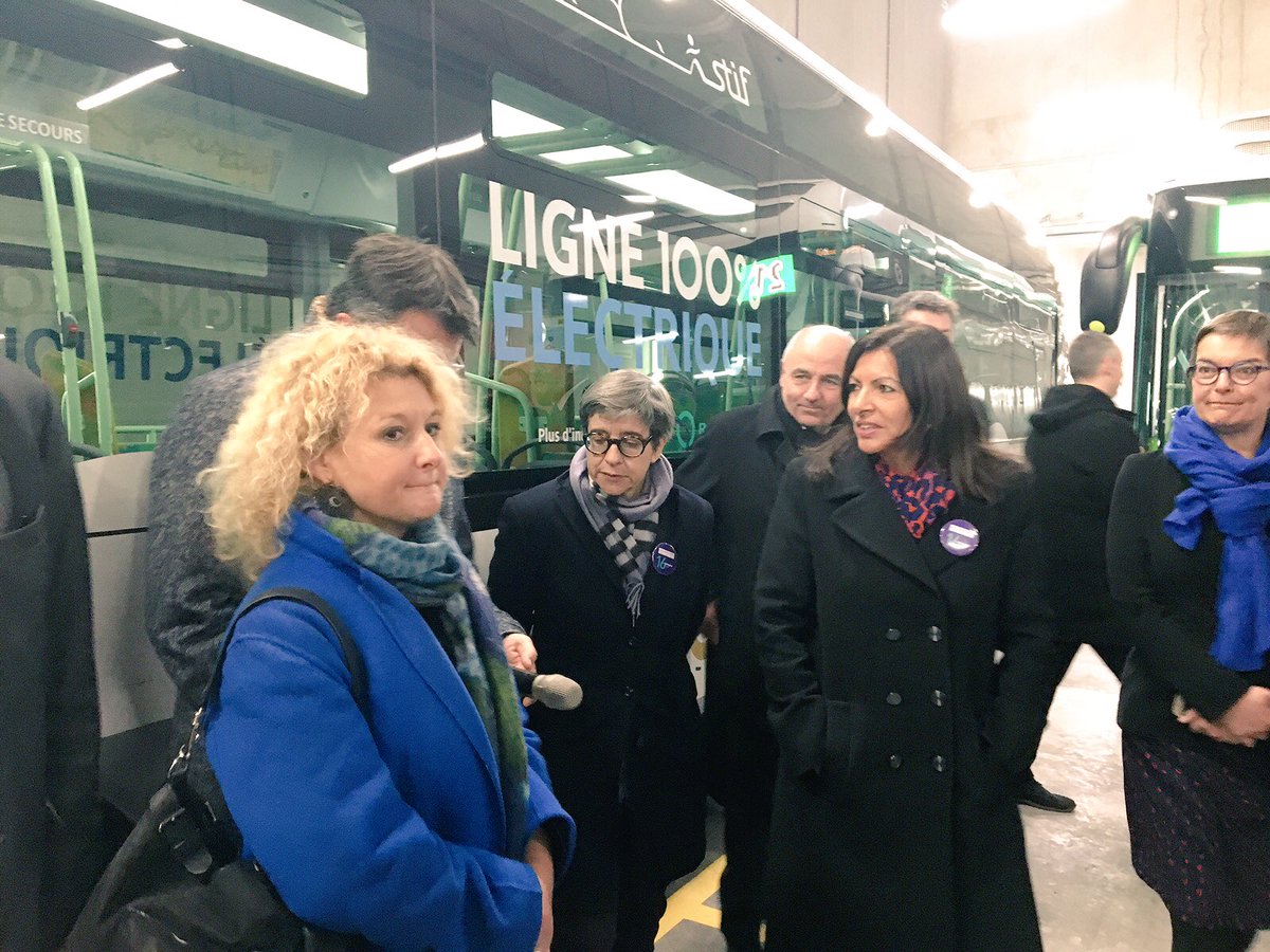 Inauguration du nouveau centre de bus #RATP de la Porte d'Orléans. Modernisé et agrandi, il pourra accueillir 40 bus supplémentaires, soit 183 au total. 🚍 #Paris #Paris14