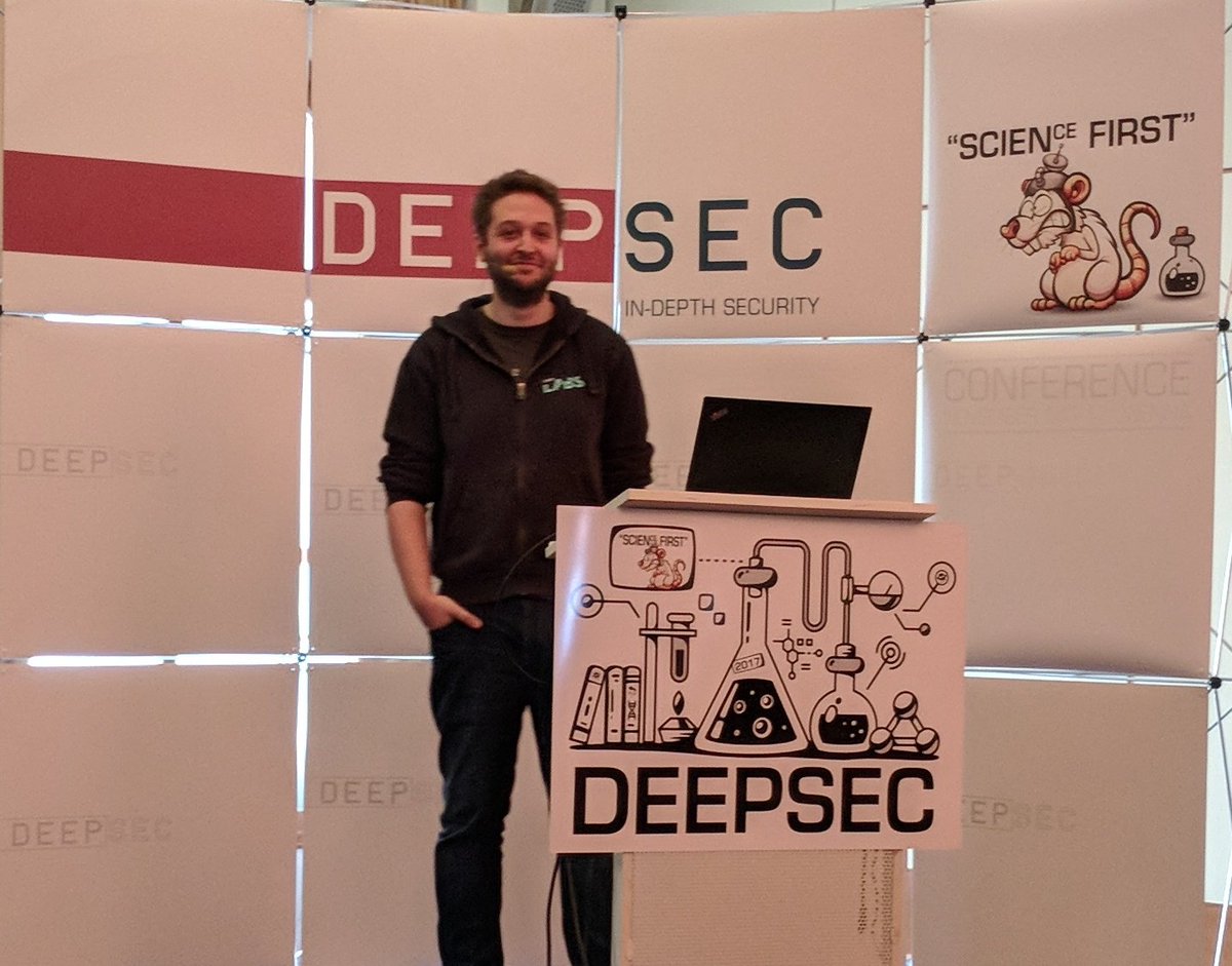 _Freakyclown_'s tweet image. Xnu Kernel fuzzing from @mwrinfosecurity with @NerdKernel and @alexjplaskett at #deepsec