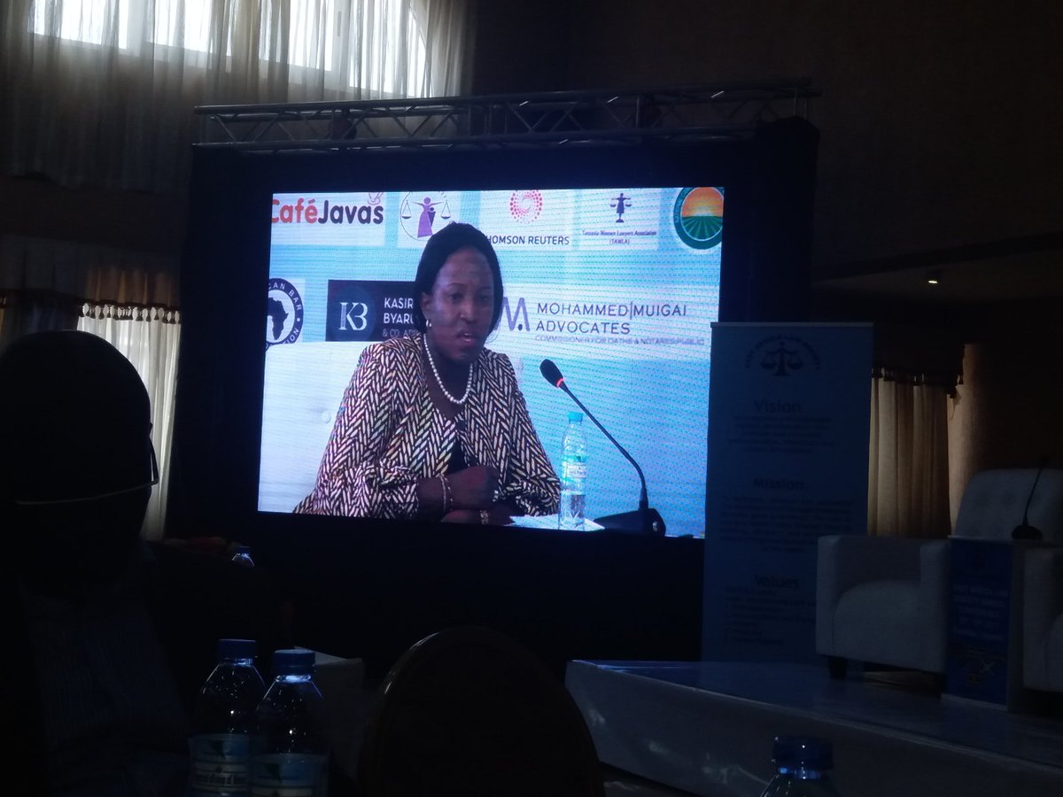 mbenekam's tweet photo. #EALSFL17 #EALSWLC17 @AnneAbeja speaking on emotional intelligence. @ealawsociety @ug_lawsociety https://t.co/35aDHA7BC2