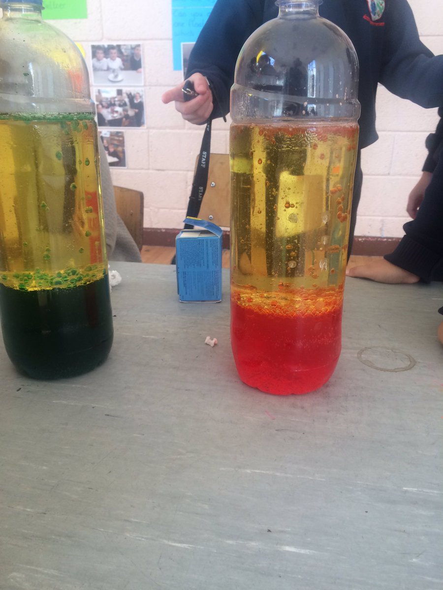 mshester2014's tweet photo. Lots of great science experiments in our Halla today! #ScienceWeek2017 https://t.co/8deXsIVoXU