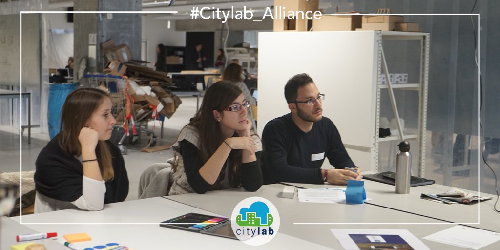 audencia's tweet photo. #Citylab_Alliance - @inVirtus_tech, incubé de @Incubateur_CAE, est venu aujourd'hui discuter avec nos étudiant. Ils souhaitent trouver un usage pour le système InVirtus dans le secteur du #tourisme urbain. #ObjetsIntelligents #InternetDesObjets #ObjetsConnectés https://t.co/U3p3LmhuMF