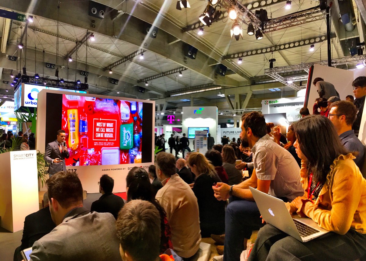 nlsmartcity's tweet photo. @recyq killing it on stage @4YFN_MWC @SmartCityexpo #4YFNSC17 #SCEWC17 #NLSCE17 @StartupDelta @adamsmartcity https://t.co/iHxv78GnZM