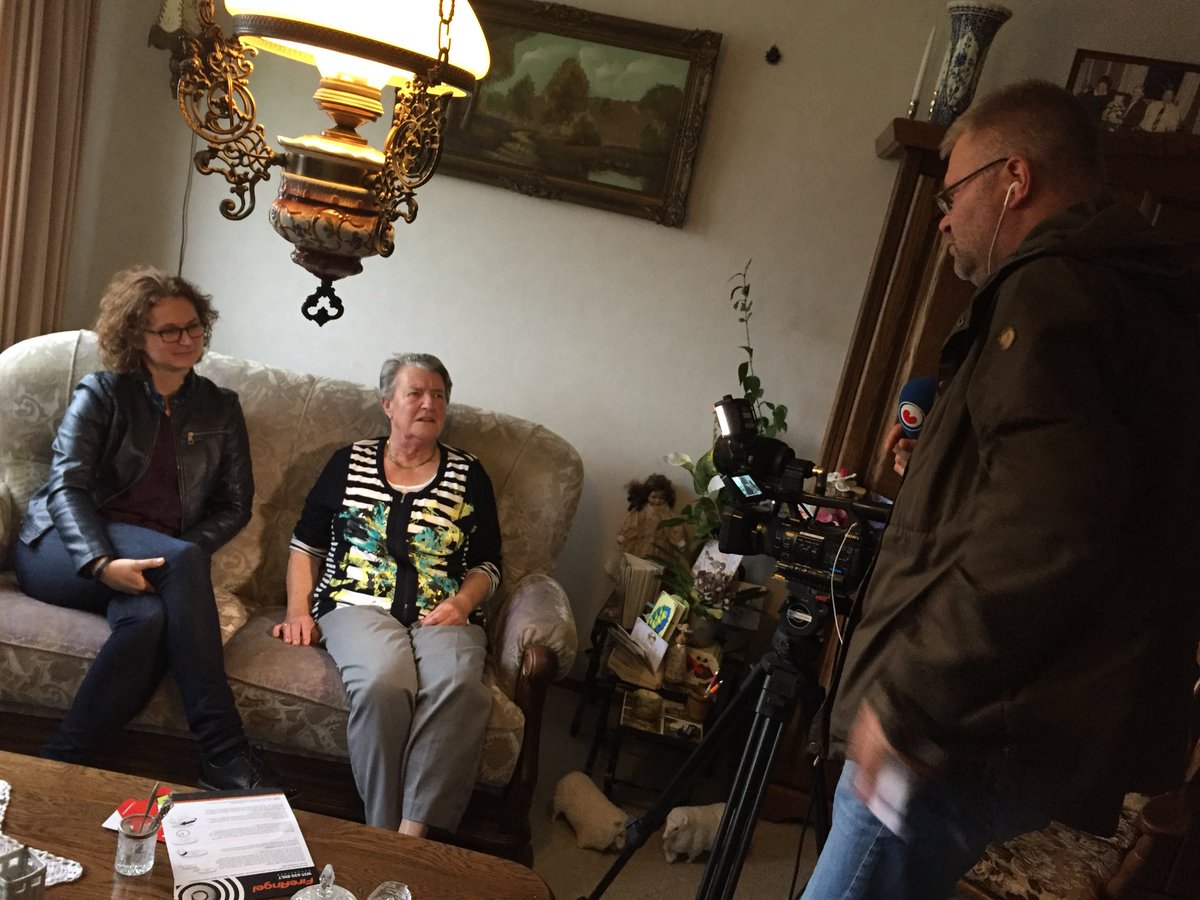 <a href="/BrandweerFrl/">Brandweer Fryslân</a> <a href="/WoonzorgFryslan/">WoonzorgNL / Fryslan</a> Heleen en mevrouw Sietske worden geïnterviewd voor Omrop Fryslân.