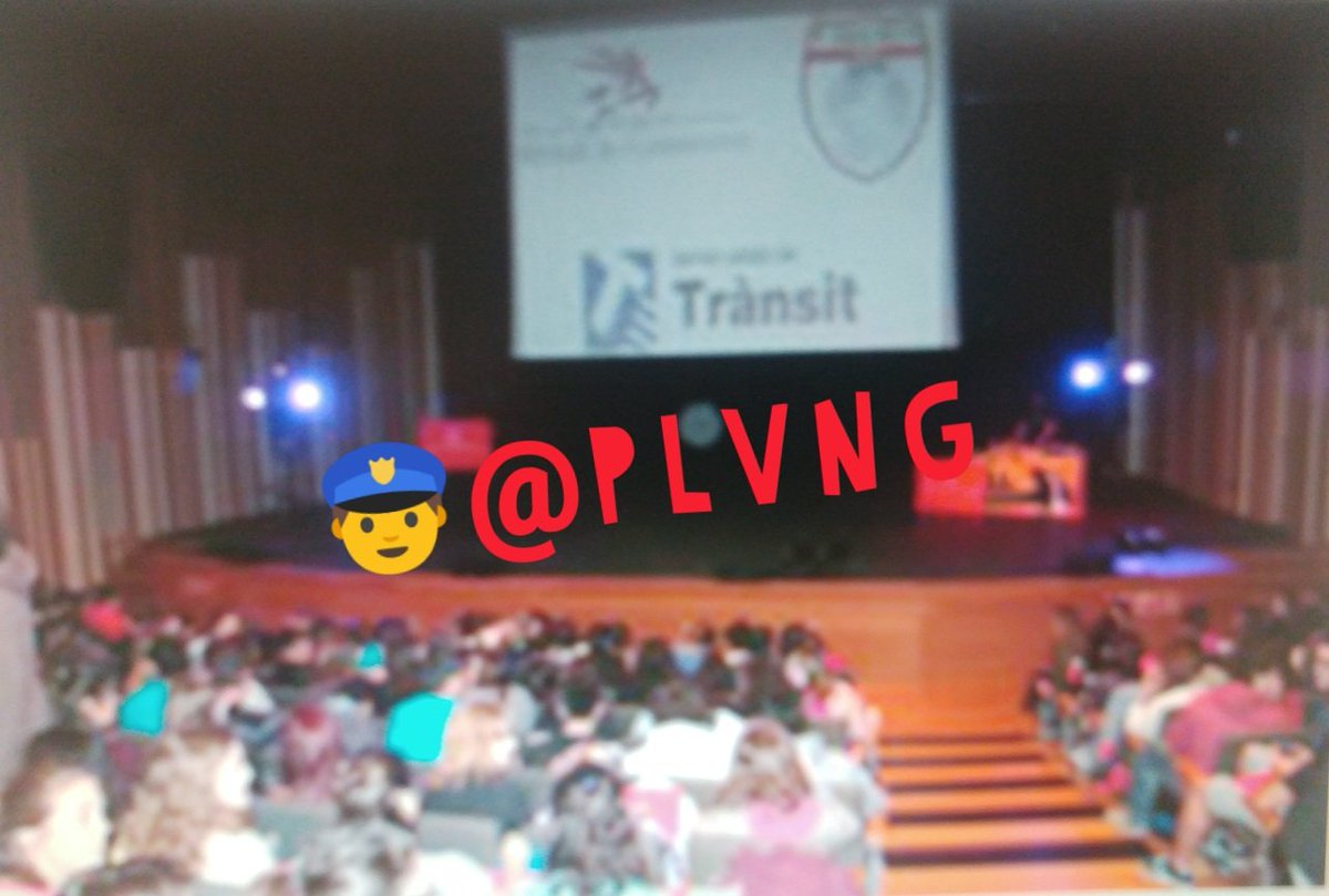 PLVNG's tweet photo. Avui, 11h., #EducacióViària 👮@PLVNG, organitza a l'Auditori Eduard Toldrà, "CANVI DE MARXA", activitat educativa per conscienciar els #joves 👧👦 de #Batxillerat i #CentresFormatius #Vng dels #AccidentsdeTrànsit  
#8760H 💙 https://t.co/GkVXCj93Bz