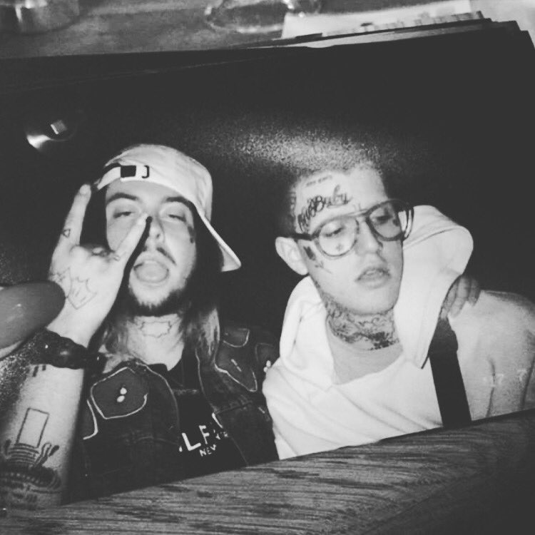 smokeasac's tweet photo. My brother is gone and I can't fucking believe it. You changed my life completely. 

i was blessed to be in your presence. You are My best friend my idol and i will never forget you. 

we made magic that will live on forever.

Love you gus, rip 🌹⚔️ https://t.co/IjLnbETdZe