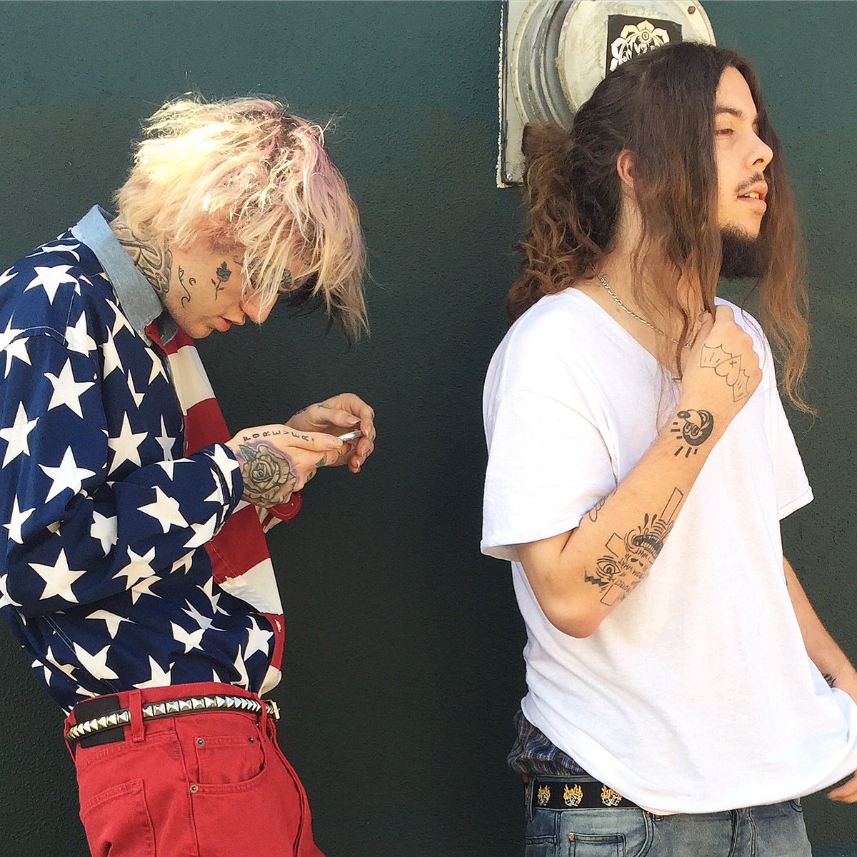 smokeasac's tweet photo. My brother is gone and I can't fucking believe it. You changed my life completely. 

i was blessed to be in your presence. You are My best friend my idol and i will never forget you. 

we made magic that will live on forever.

Love you gus, rip 🌹⚔️ https://t.co/IjLnbETdZe