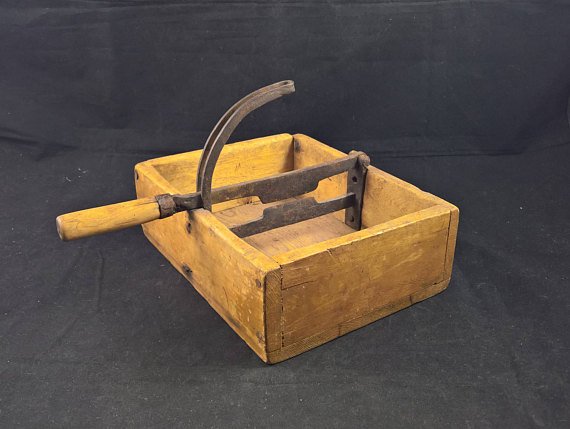 SmalandVintage's tweet photo. Tool Thursday. 25 off on all items in the TOOLS section only Thursday #tools #toolsthursday #tool #toolbox #carpenter #mechanic #carpeting #mechanical #toolthurday #woodworking #wood #metalworking #metal #woodworker #metalworker #diresta #vintage #antique #smalandvintage #etsy https://t.co/0BlFGiwRcg