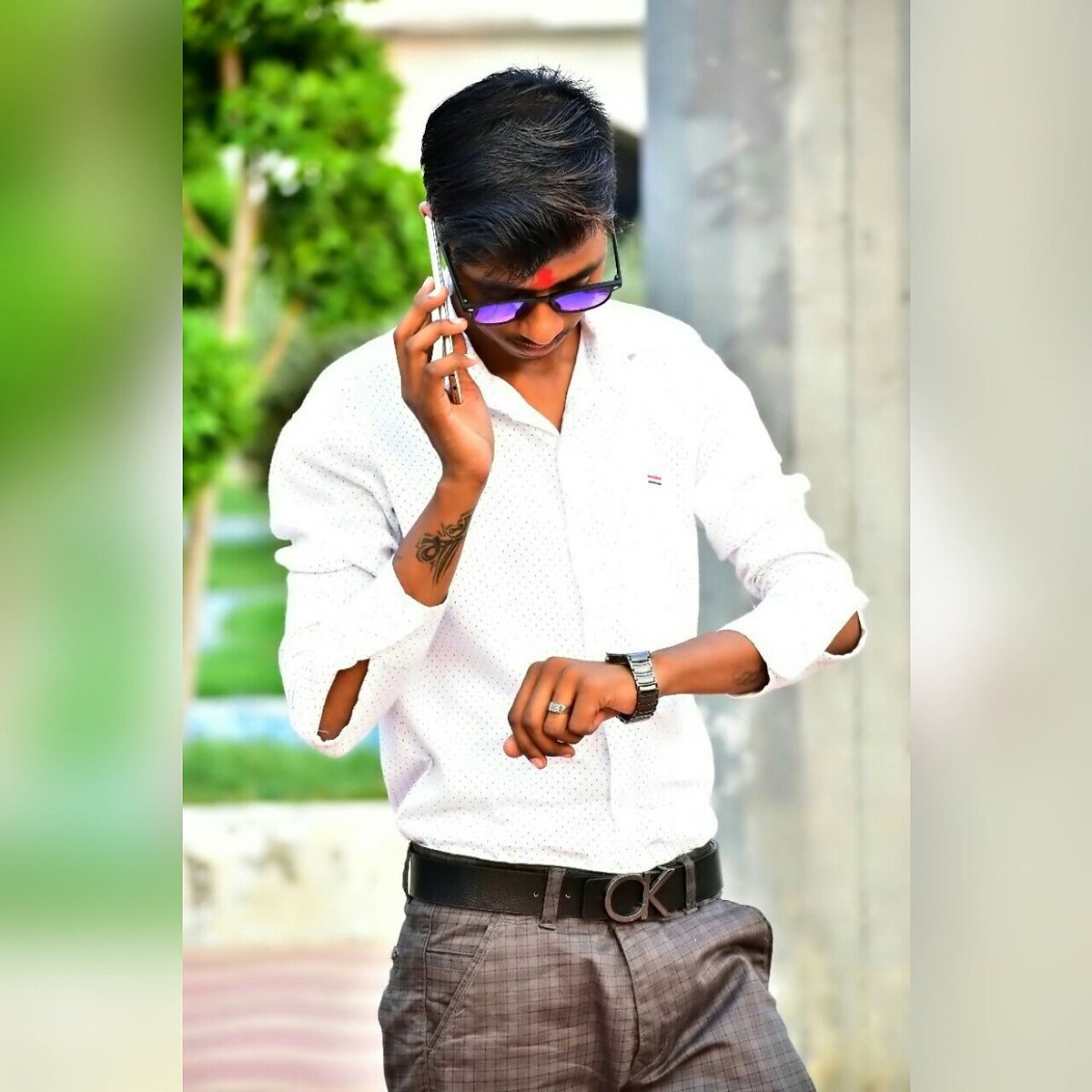 PrinceKumarNil1's tweet photo. दिल से दिल मिलाने वाली घड़ी ❤⌚❤
बांध ली है #हाथों_में 👉🤛

अब तुझे देखे बिना 👀
ना नींद आती है ना #चैन_आता_है_रातों_में 🌌
Nilesh.. * 😘😘😘 https://t.co/ruglPlRWFa