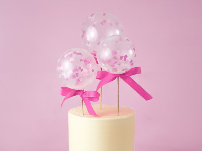 CakesClub's tweet image. "Too Cute DIY Mini Balloon Cake Toppers" via The Craftsy Cake Decorating Blog: