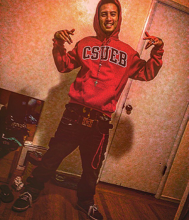 jTHiZZ916's tweet photo. "Whole lotta hood shit" https://t.co/XicCbuXvi8