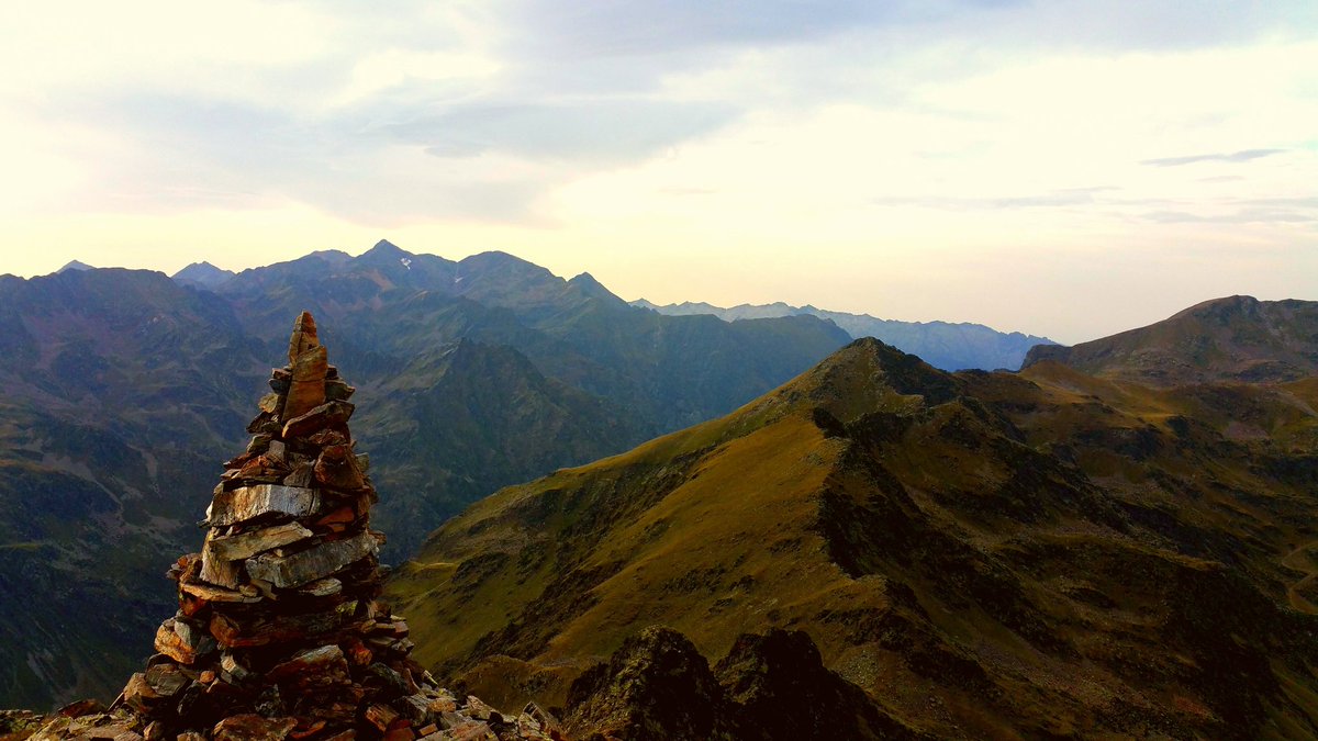 training4world's tweet image. Pic cataperdis #pilates #excercise #yoga #gym #running #dance #music #funwe #trackgirl #tracknation #trackandfield #sport #sportmotivation #sportgirls #sportstyle #sportswear #blondehair #fitness #fitnessmotivation #fitnessmodel #fitnessgirl #fit #pumafenty #puma #pumarunning