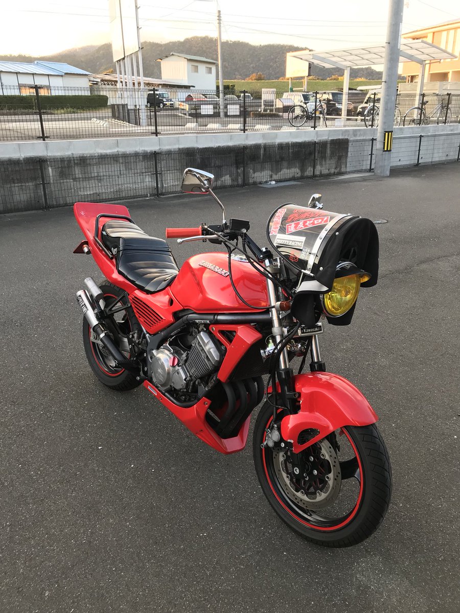 バイト前にパシャりしてきました こたらが仕様変更したバリオスです