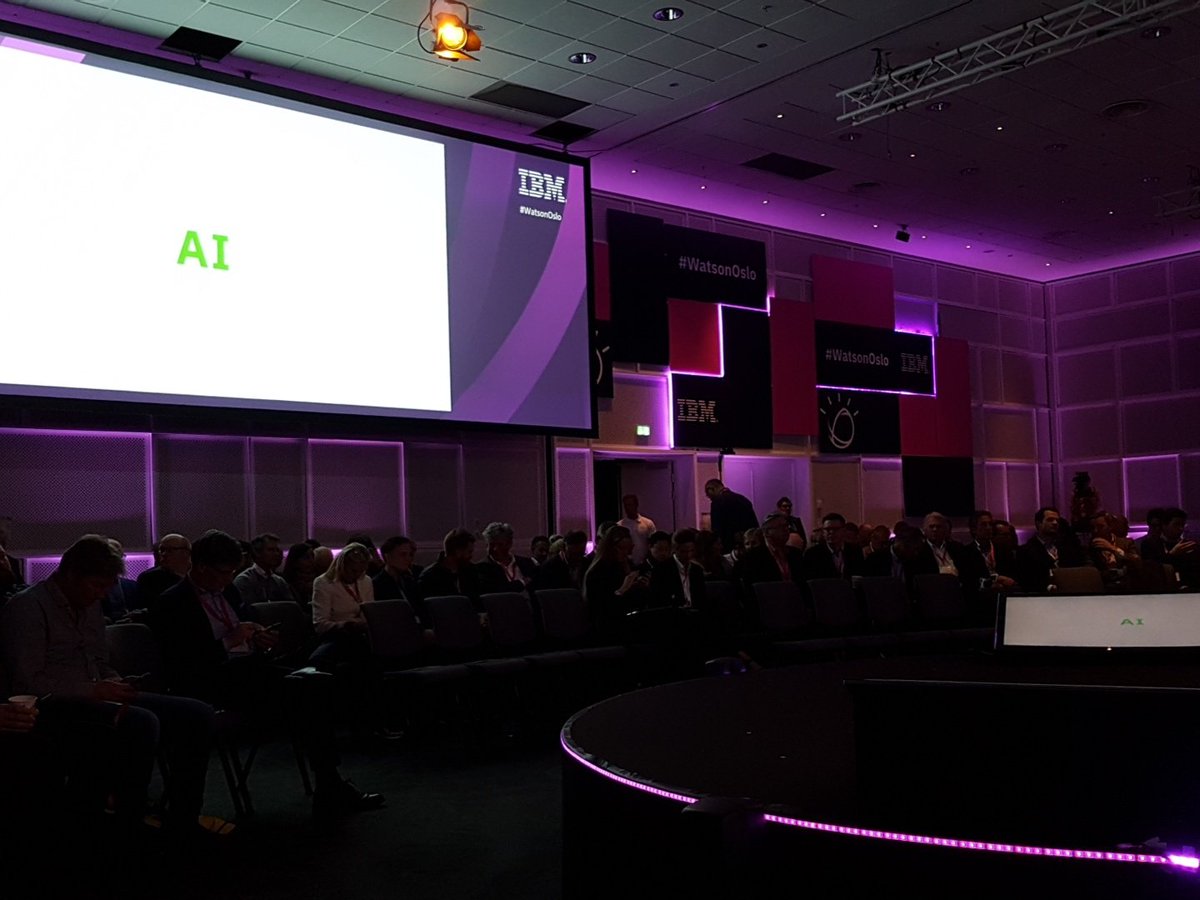 Venter på <a href="/erna_solberg/">Erna Solberg</a> som skal åpne #WatsonOslo sammen med @norheim_ibm i @IBMNorge. #ateakonsulent #AI