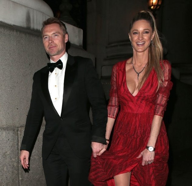 mercedesgirl69's tweet photo. More captures of the gorgeous #MrAndMrsKeating @ronanofficial and @Storm_Keating at last night's #LeopardAwards in London town, in aid of the Princes Trust - looking fabulous guys..👌💕x https://t.co/33kufAXGwL