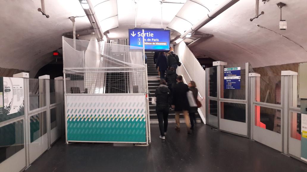 Maxime_Boullet's tweet photo. L'accessibilité dans les transports en commun, encore loin d'être une réalité... Handicapant! #Handigital @BPCErecrutement  @Casden_BP  @Maxime_Boullet https://t.co/Xy2ED1vzCH