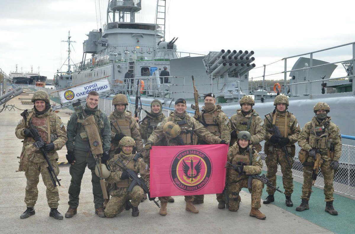 VikMuzhenko's tweet photo. З кожним днем воїни Морської піхоти #ЗСУ стають сильнішими. 
Їхня міць не лише в м’язах, а в нездоланній вірності своєму народу, у волі до перемоги, в любові до тих, кого захищають власним життям. 
Сили вам і натхнення, побратими-морпіхи, на шляху до нових звитяг!
#ВірніЗавжди https://t.co/LigM5OKV1a