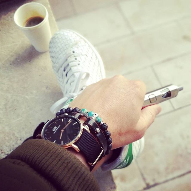 vaporizertrends's tweet photo. café ☕ Vape 😁 👌 ........
Image Courtesy: @egfoxdesign
#Vape #vapeinstagram #vaporizer #me #menstyle #menswear #luxe #mensclothing #Gigandet #fit #fashion #mode #EgoAioPro #mode #fashion #photography #instalove #instagood #model https://t.co/9E5WRsT23y