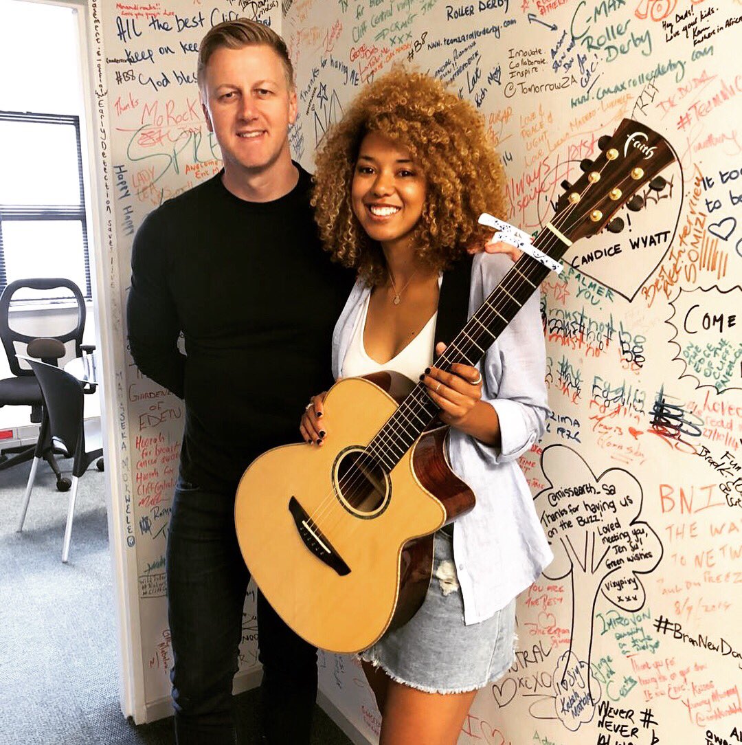 AmyJones04's tweet photo. What an incredible morning! Thank you to everyone who tuned in! 📻🎶💯🎤💥 @CliffCentralCom @GarethCliff Thank you for the amazing interview! @FaithGuitars Here’s to many more! #Jozivibes #GodisGood #Forgettheday #thebestisyettocome🙏 https://t.co/y2Q8gXCSB7