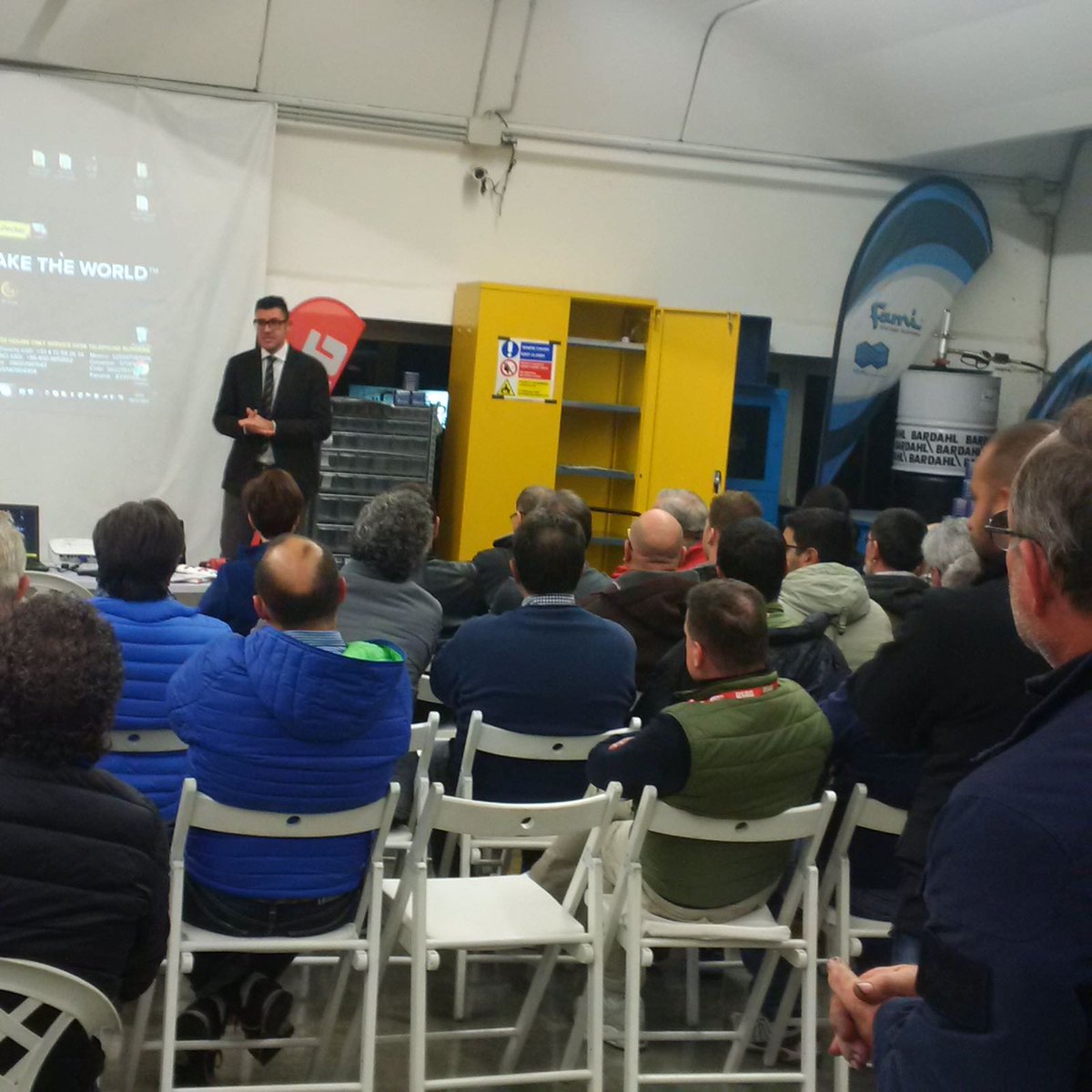 famisrl's tweet photo. Momenti della partecipazione di #Famisrl all’#openhouse di BACAR SRL, uno dei  rivenditori Gold, che in provincia di Lucca è un punto di riferimento specializzato in ambito di auto attrezzature. Straordinaria l’affluenza! https://t.co/oJvZlehofB