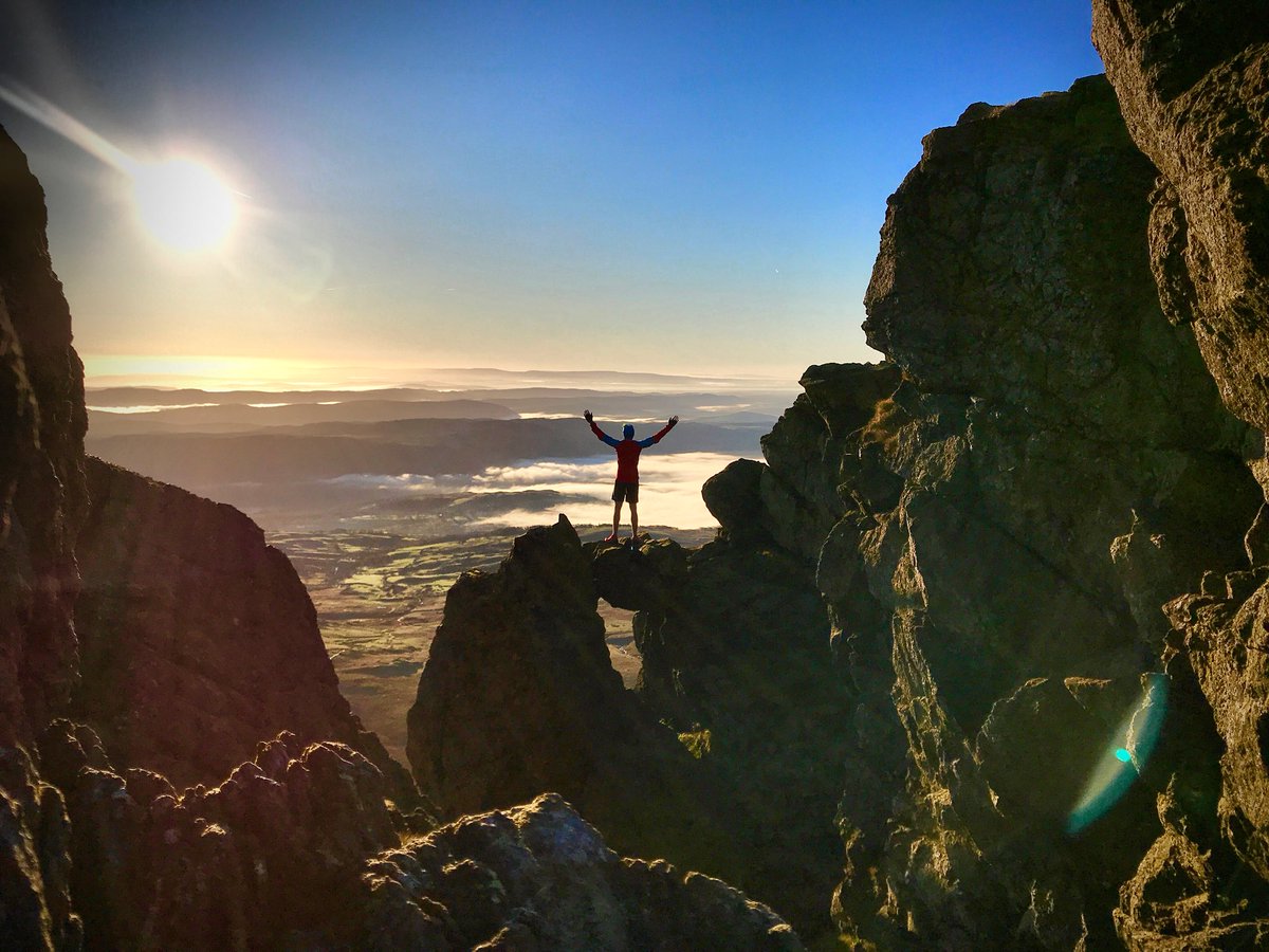 tomhecht's tweet photo. When you’d quite happily be a solar panel ☀️🙌
#Salomon #TimeToPlay 🙃
#performingmonkey
#NotJustLakes https://t.co/8XJYE7leoT