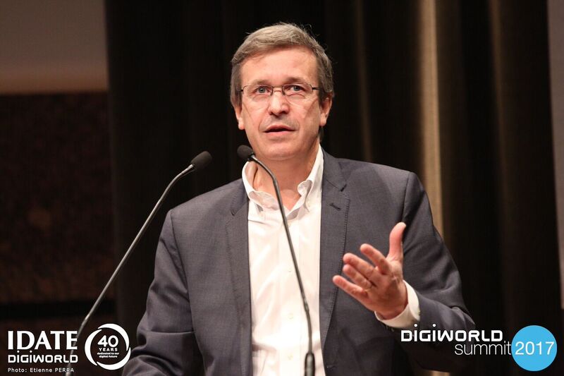 Blog226's tweet photo. "Teams have to work together to provide quality of service. All our employees are working for one customer. They share the same goal." - Yves Legrand @BouygueTelecome #DWS17 @IDATEDigiWorld https://t.co/krnq50SmGZ