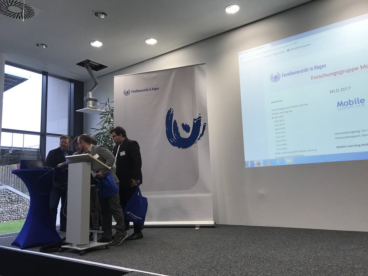 ThomasJenewein's tweet photo. Heute auf dem mobile learning day an der Fernuni Hagen #mld2017 https://t.co/3hMqiWOvBl