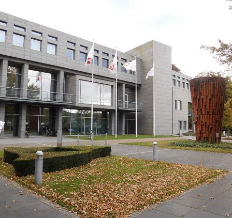 Meer weten over de afslanking van de #provincies? Alle informatie over de parlementaire initiatieven en decreten in het #vlaparl is te vinden in een speciaal dossier op goo.gl/uDnPqs #hautekiet