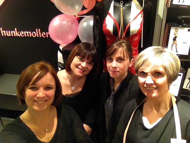 Workday so good #Hunkemöllerworkday <a href="/sandrinetnr/">sandrinehkm</a> <a href="/S_Lalanne/">Stéphane Lalanne</a> <a href="/BiekeCeulemans/">Bianca Ceulemans</a>