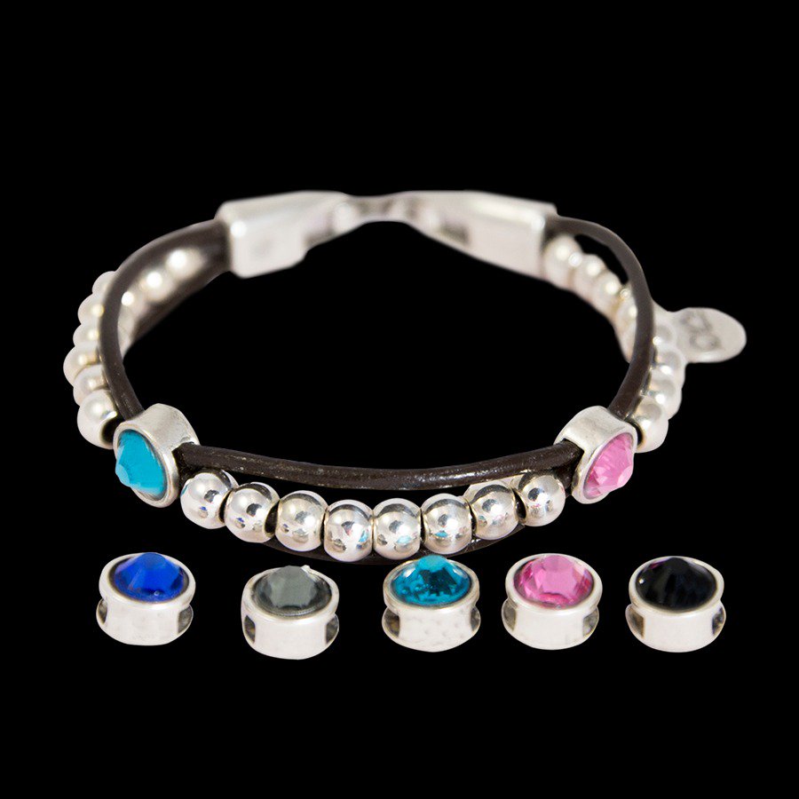 on_search's tweet photo. Aprovecha nuestra Promo !!!Envíos Gratis!!! para estas fiestas y regala nuestros complementos , descubre todo nuestra colección de swarovski Element.
#swarovski #onsearch https://t.co/lck0MKeFBi