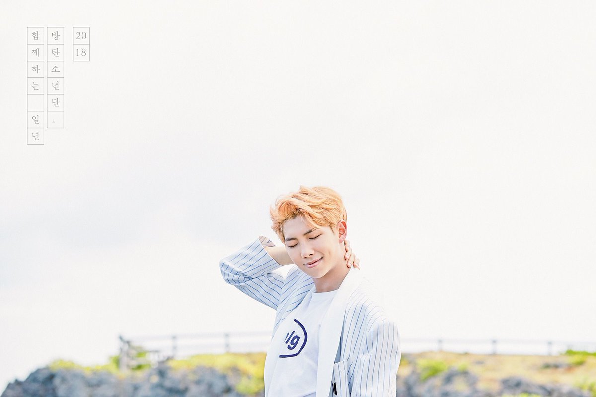 peachBOY_0613's tweet photo. [Notice]
#BTS 2018 Season’s greetings Teaser Image (2)
📷
A Year with BTS https://t.co/Q0SbxCcdFR