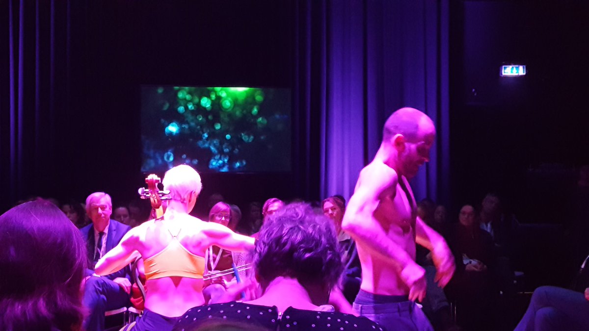 flora_vl's tweet image. Artistic start of this conference on #SSH integration #synergy17