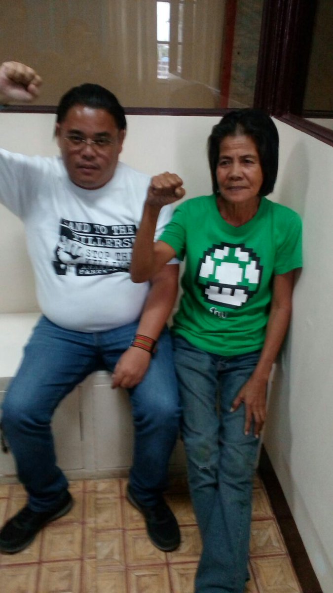 kmp_phl's tweet photo. BREAKING - Luisita peasant leader Florida 'Pong' Sibayan released from Camp Macabulos, Tarlac City after posting bail. https://t.co/rpdysdCrAW