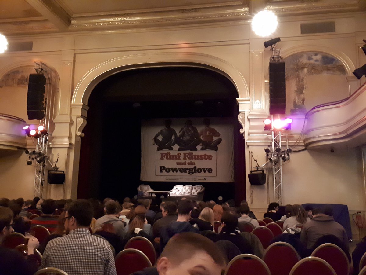 bulletten_crew's tweet image. Geiler Abend mit den 3 #dullis von @RadioNukular 
Danke für die vielen lacher und bis zur nächsten #tour  @RRRockstah @onlinegott @dominikhammes