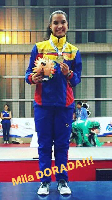 Felicitaciones a Nuestra Milagros Pastran ORO 🥇en los @JJBB2017 en el Sable Femenino Individual!!! BRAVA CAMPEONA