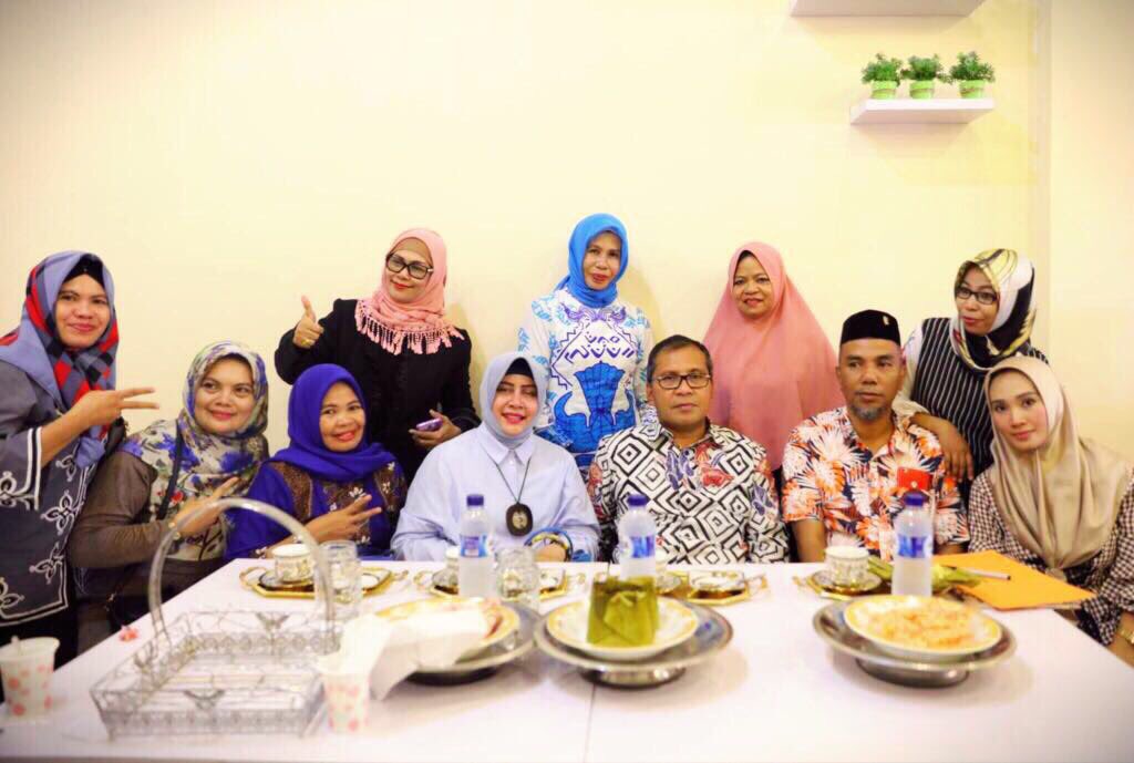 InisiatifDP's tweet photo. Peresmian Cafe BM @DP_dannypomanto @humasmakassar https://t.co/DhsKf5HEtU