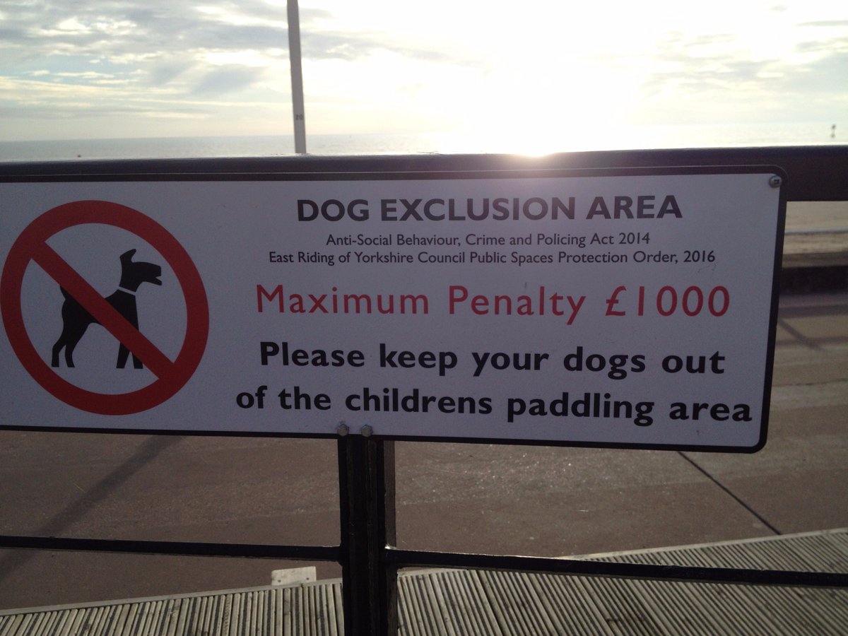JoanneRudling's tweet image. The council got it wrong on one and right on the other!  #howtospell #apostrophe #spelling
