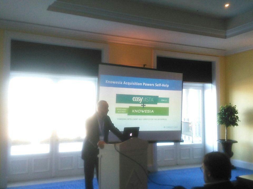 EasyVista_Pt's tweet photo. #Knowesia will help fixing issues by yourself and improve #ITSM #UserExperience @fredpierres #EVConnect17 #Porto https://t.co/pKxi5Tqh4M