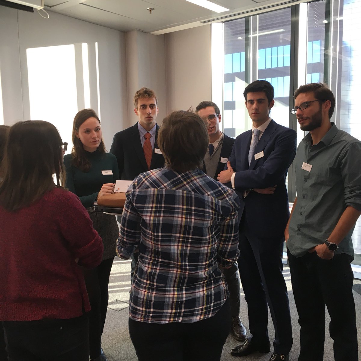 SUProgramme's tweet photo. ¡Comienzan el #speeddating de esta #10Edicion de #SUProgramme! @frdelpino @JASPAIN @FUEONLINE https://t.co/lML6WDmDD3