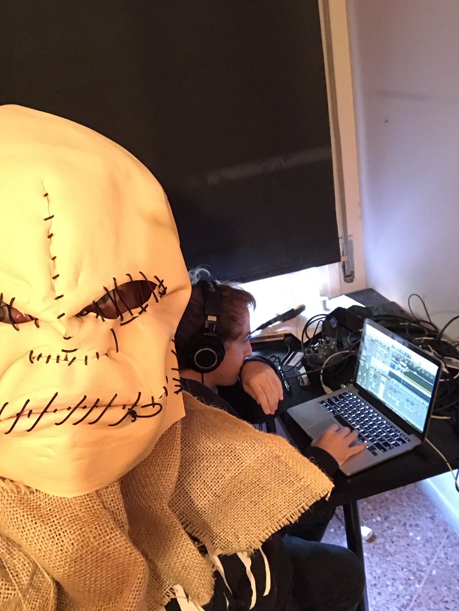 5essential's tweet image. Little voice over work for #Pennyville #horror #webseries #SupportIndieFilm indiegogo.com/projects/penny…