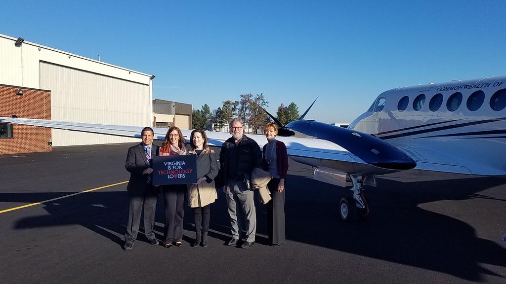 kareninva's tweet photo. Amazing tech week in VA!  Travelling w/an amazing group of experts to Abingdon to talk cyber @HeatherEngel5 @wiken @MaryTrigiani #TECHINVA https://t.co/48YHen5gND