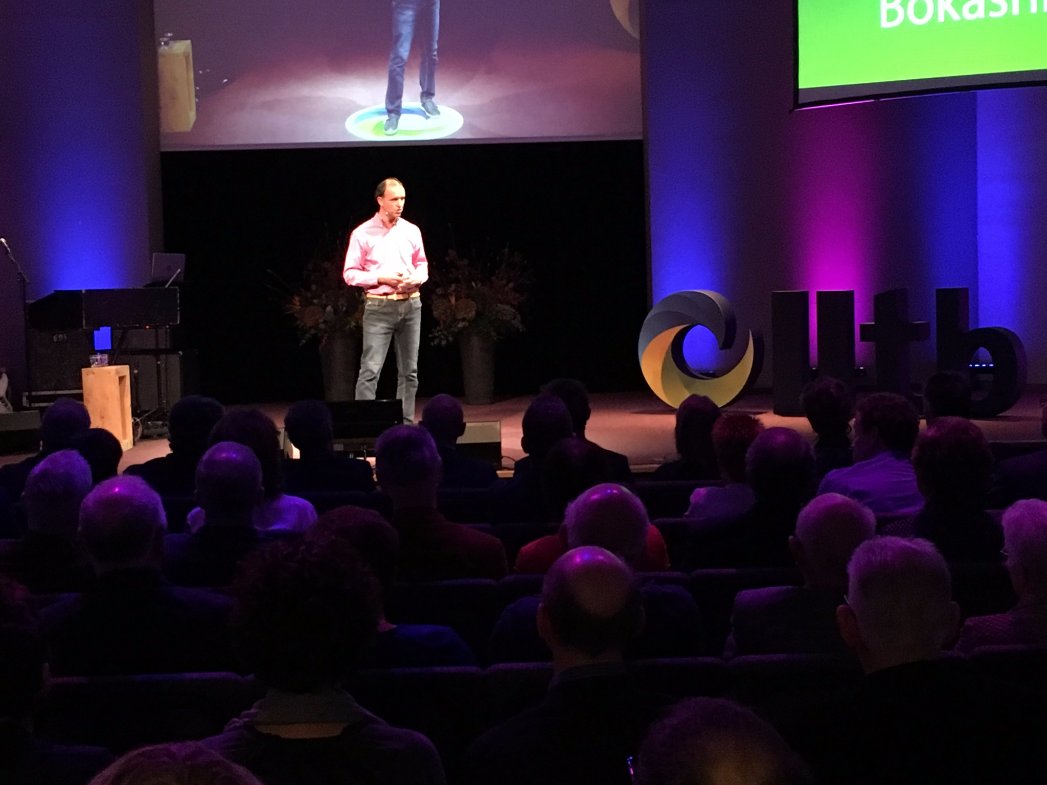 Vorige week bij <a href="/TEDxVenlo/">TEDxVenlo</a>, vandaag op het #LLTB Jaarcongres! Philippe van der Grinten over een betere bodem met #bokashi.