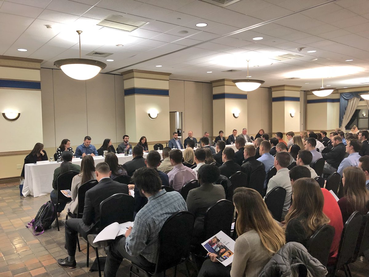 WestfieldState's tweet photo. Students met with professionals from all areas of business &amp; smiled for #LinkedIn photos at last night’s Business Club Networking Dinner. https://t.co/dKm5qqsvtx