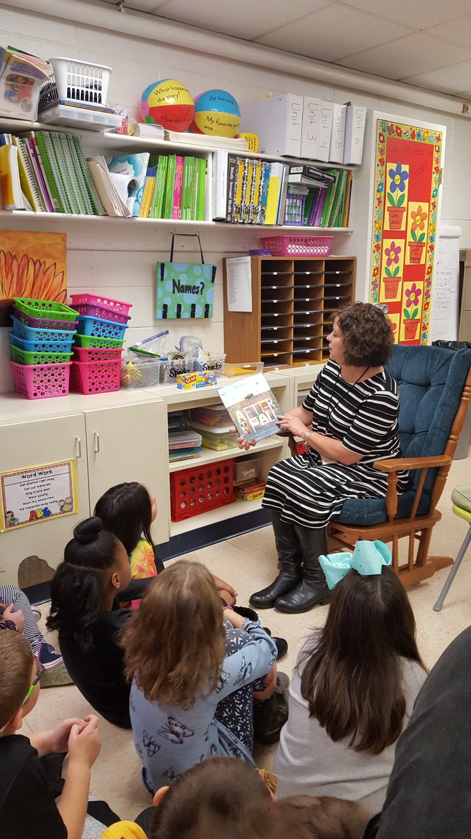 Team2BF's tweet photo. Thank you Mrs Walsh for reading to our class and reminding us to keep working toward our goals and having a growth mindset! #weare44 #bfbluejays @KrisWalsh88 https://t.co/vRuiKbFofe